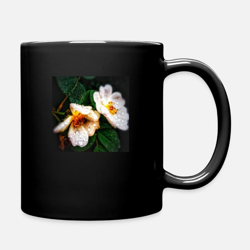 Blumen im Regen - Tasse einfarbig - Schwarz