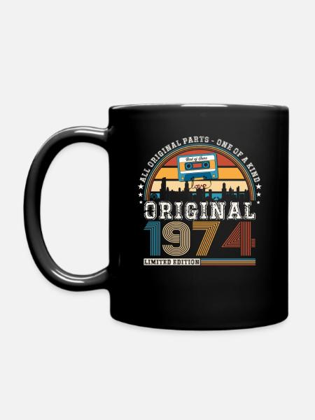 49th Birthday Man June Vintage 1974 Cassette - Mug uni - noir