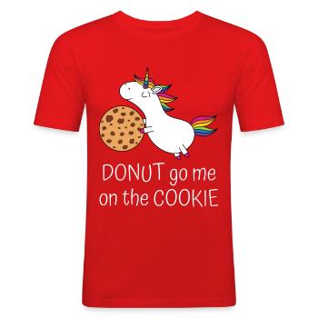 Donut go me on the cookie - Einhorn Keks - Männer Slim Fit T-Shirt - Rot - Vorne - Jaron (178cm)