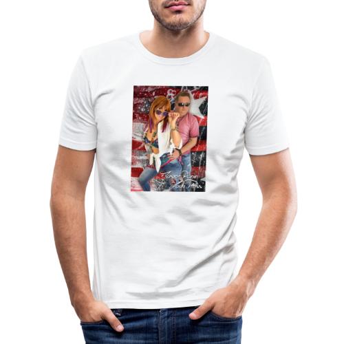 MasterRobin & LadyPless Im Bikini - Männer Slim Fit T-Shirt