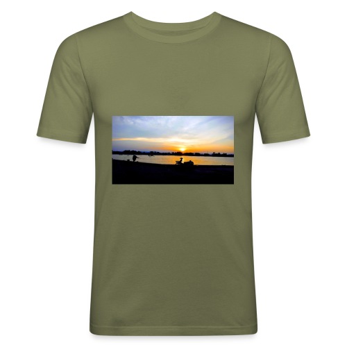 Sonnenuntergang in Thailand - Männer Slim Fit T-Shirt