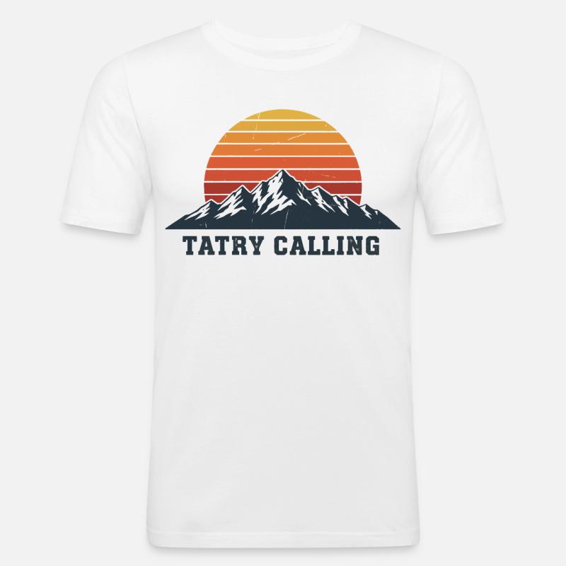 Tatry Calling Retro Mountain Sunset Design - Maglietta aderente da uomo - bianco