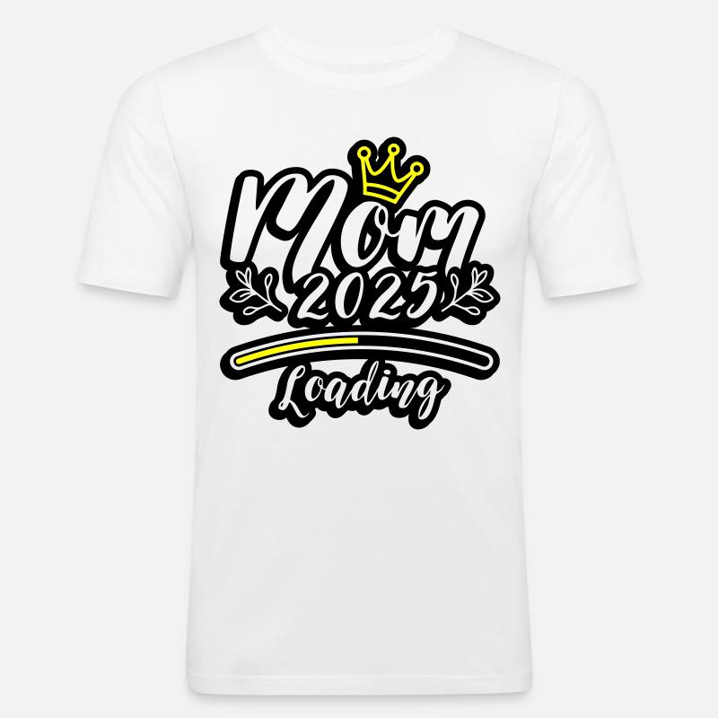 Mama 2025 Loading Mom - Männer Slim Fit T-Shirt - Weiß