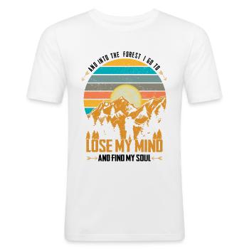 And into the forest | Wanderer Wandern Geschenk - Männer Slim Fit T-Shirt - Weiß - Vorne - Nik (191cm)