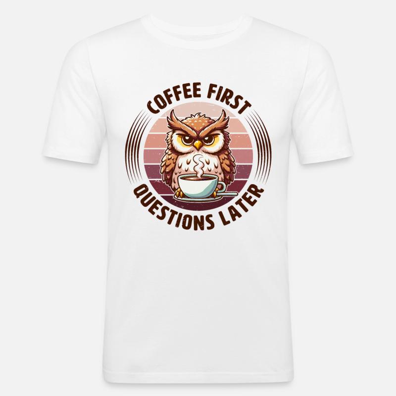 Mürrische Eule Mit Kaffee - Männer Slim Fit T-Shirt - Weiß
