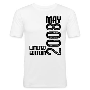 Geschenk Mai 2008. Jubiläum Mai 2008. Mai 2008. - Männer Slim Fit T-Shirt - Weiß - Vorne - Nik (191cm)