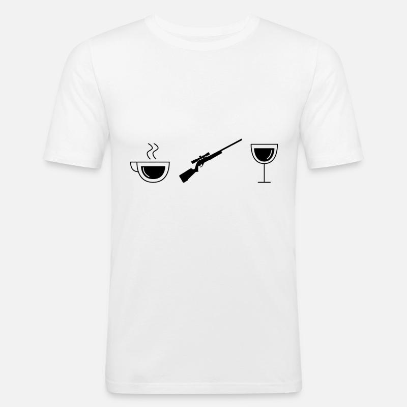 Kaffeewein und Jagd - - Männer Slim Fit T-Shirt - Weiß