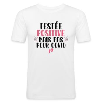 Testée Positive Mais Pas Pour Covid Grossesse - T-shirt près du corps Homme - blanc - Devant - Nik (191cm)