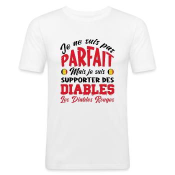 DIABLES ROUGE BELGIQUE - T-shirt près du corps Homme - blanc - Devant - Nik (191cm)