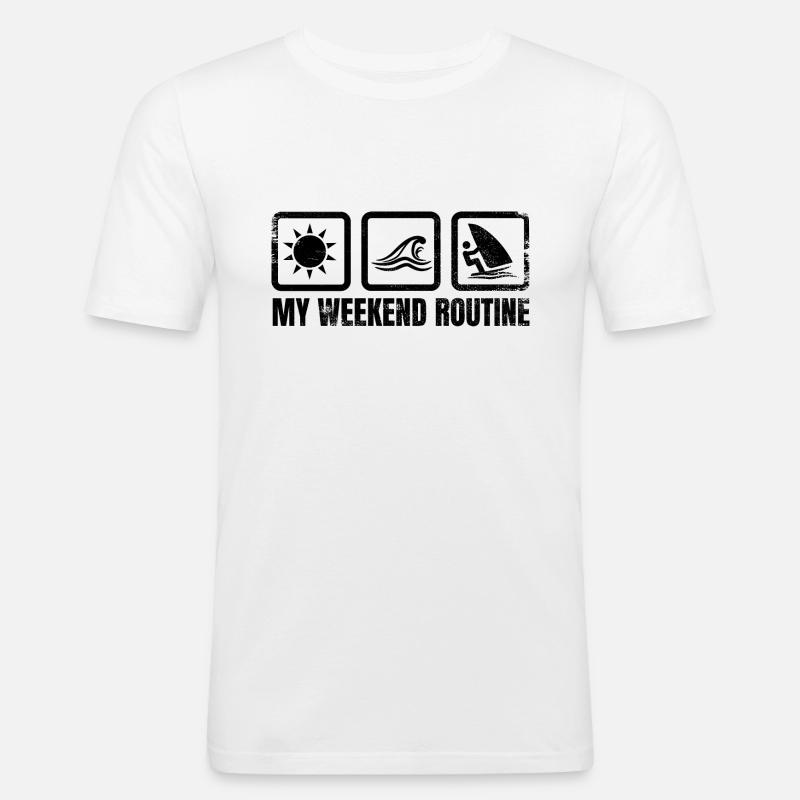Windsurfer Wochenendroutine - Männer Slim Fit T-Shirt - Weiß