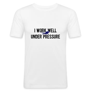 Apnoetaucher Freitaucher Taucher - Männer Slim Fit T-Shirt - Weiß - Vorne - Nik (191cm)