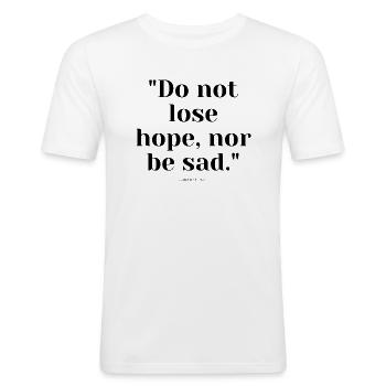 Verse du Coran/Musulman/Motif islamique - T-shirt près du corps Homme - blanc - Devant - Nik (191cm)