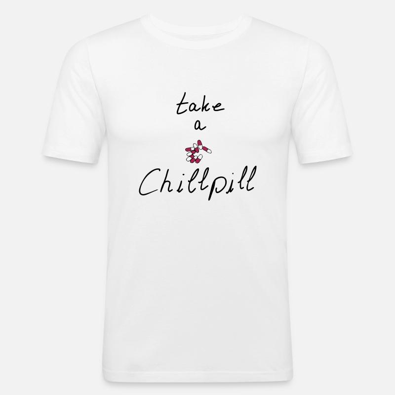 take a chillpill - Männer Slim Fit T-Shirt - Weiß