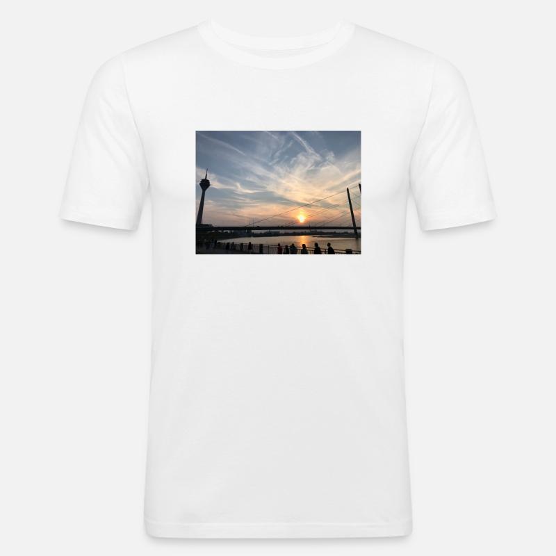 NIKARROW DÜSSELDORF - Männer Slim Fit T-Shirt - Weiß