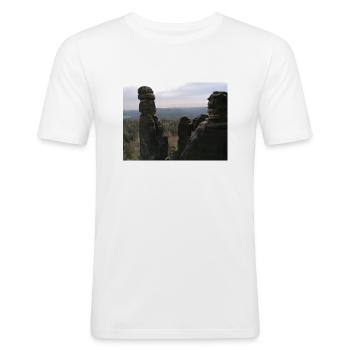 sächsische schweiz, natur - Männer Slim Fit T-Shirt - Weiß - Vorne - Nik (191cm)