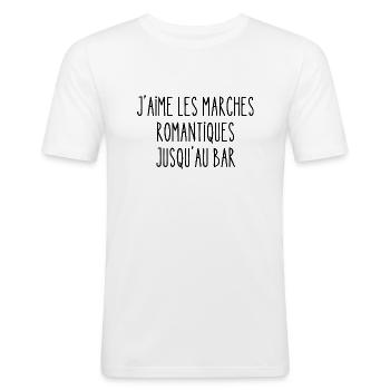 j'aime les marches romantiques jusqu'au bar - T-shirt près du corps Homme - blanc - Devant - Nik (191cm)