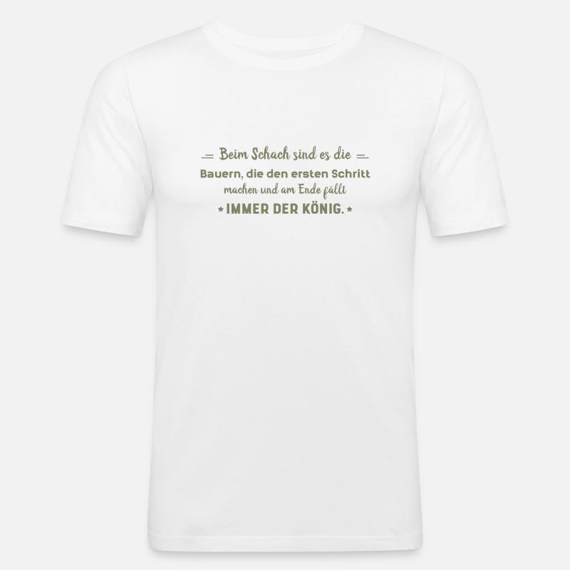 witzige Sprüche Bauer vs. König - Männer Slim Fit T-Shirt - Weiß
