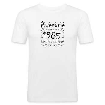 1985 - Fantastique depuis 1985 - Né en 1985 - T-shirt près du corps Homme - blanc - Devant - Nik (191cm)