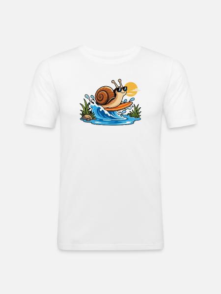 Surfing Snail - Männer Slim Fit T-Shirt - Weiß