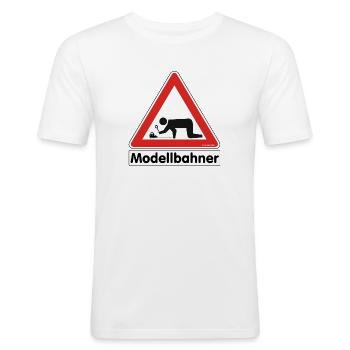 Warnschild "Modellbahner E Lok" - Männer Slim Fit T-Shirt - Weiß - Vorne - Nik (191cm)