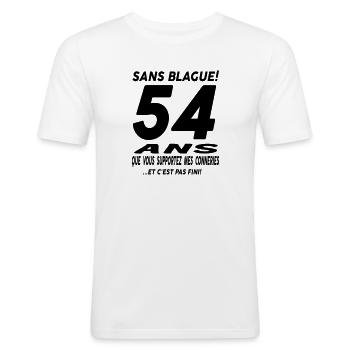 54 ans / anniversaire 54 ans / tee shirt 54 ans - T-shirt près du corps Homme - blanc - Devant - Nik (191cm)