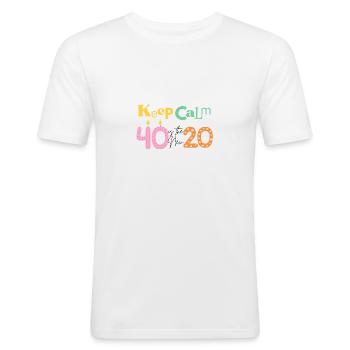 40 Years Motivational Playful Happy Birthday Mug - Männer Slim Fit T-Shirt - Weiß - Vorne - Nik (191cm)