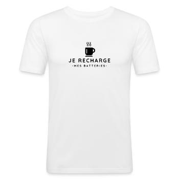 Mug je recharge mes batteries - T-shirt près du corps Homme - blanc - Devant - Nik (191cm)