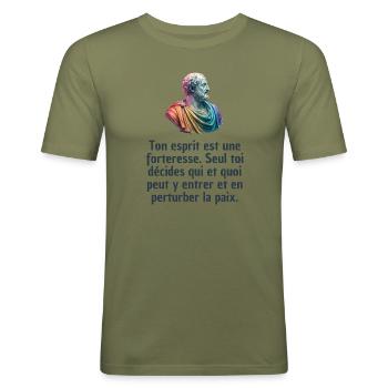 T-shirts Stoïcisme : L'inspiration à portée de soi - T-shirt près du corps Homme - vert kaki - Devant - Jaron (178cm)