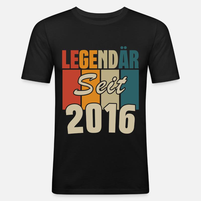 Legendär seit 2016 - Männer Slim Fit T-Shirt - Schwarz