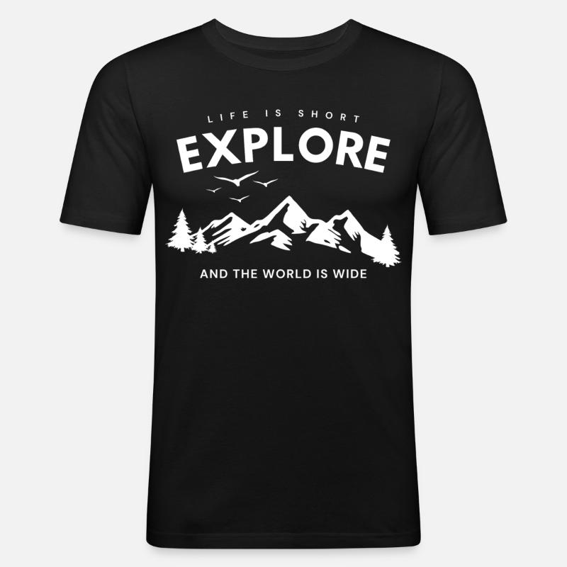 Explore Adventure Zitat - Männer Slim Fit T-Shirt - Schwarz