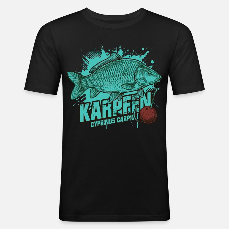 Karpfen – Der König des Sees - Männer Slim Fit T-Shirt - Schwarz