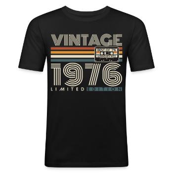 1976 Vintage Vintage Retro Verjaardagscadeau - Mannen slim fit T-shirt - zwart - Voor - Nik (191cm)