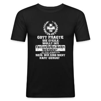 Soldat Bundeswehr Militär - Männer Slim Fit T-Shirt - Schwarz - Vorne - Nik (191cm)