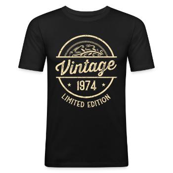 48 Geburtstag Vintage 1974 - Männer Slim Fit T-Shirt - Schwarz - Vorne - Nik (191cm)