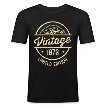 49 Geburtstag Vintage 1973 - Männer Slim Fit T-Shirt - Schwarz - Vorne - Nik (191cm)