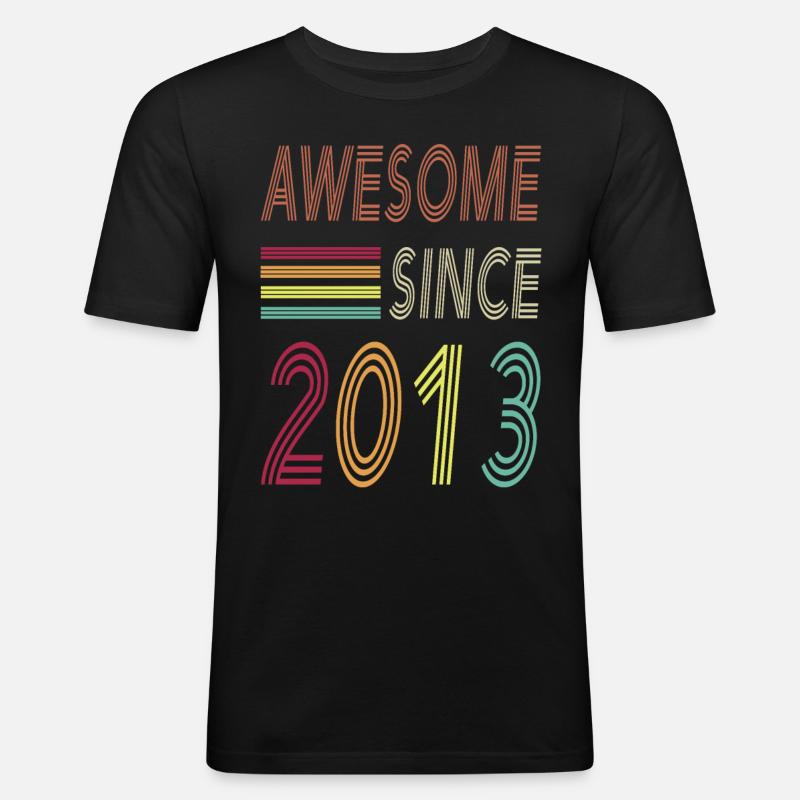 Awesome since 2013 - Männer Slim Fit T-Shirt - Schwarz
