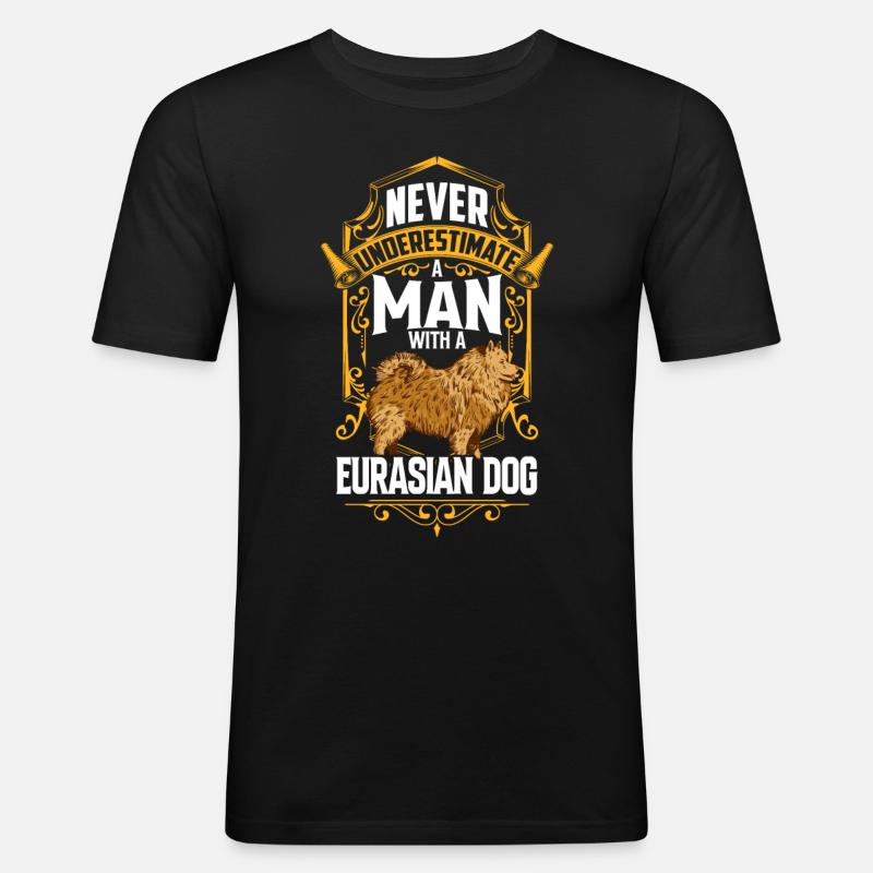 Mann mit Eurasier Eurasian Spitz - Männer Slim Fit T-Shirt - Schwarz