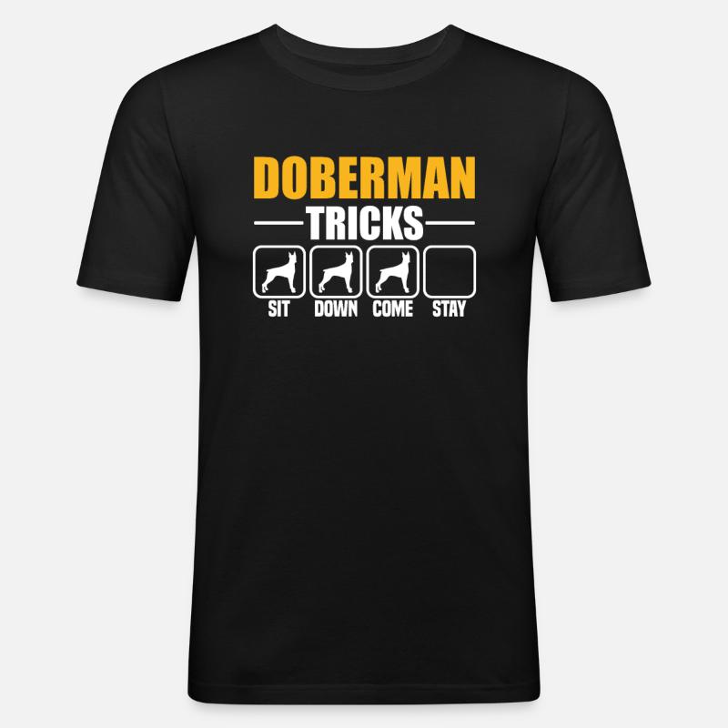 Doberman Tricks - Männer Slim Fit T-Shirt - Schwarz