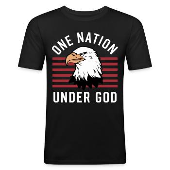 Amerika USA Spruch One Nation Under God 4th July - Männer Slim Fit T-Shirt - Schwarz - Vorne - Nik (191cm)