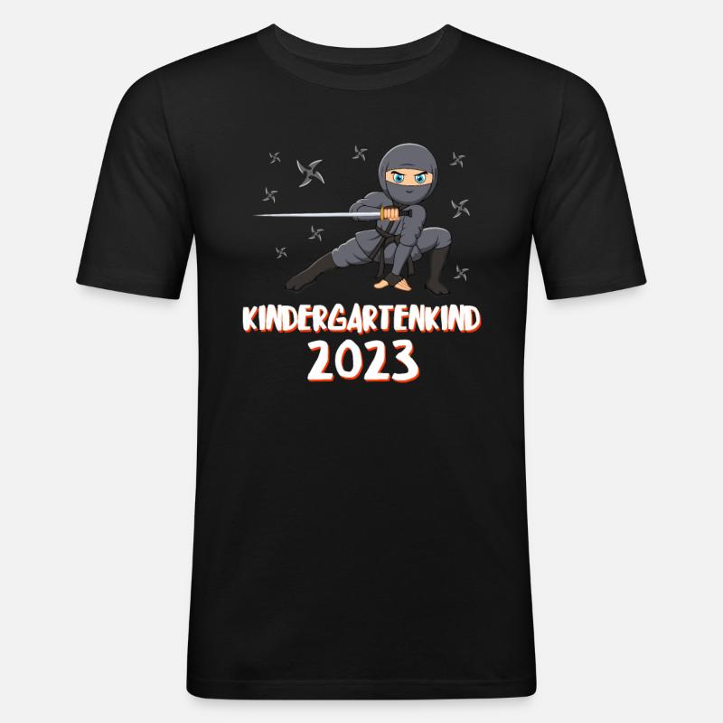 Kindergartenkind 2023 - Männer Slim Fit T-Shirt - Schwarz