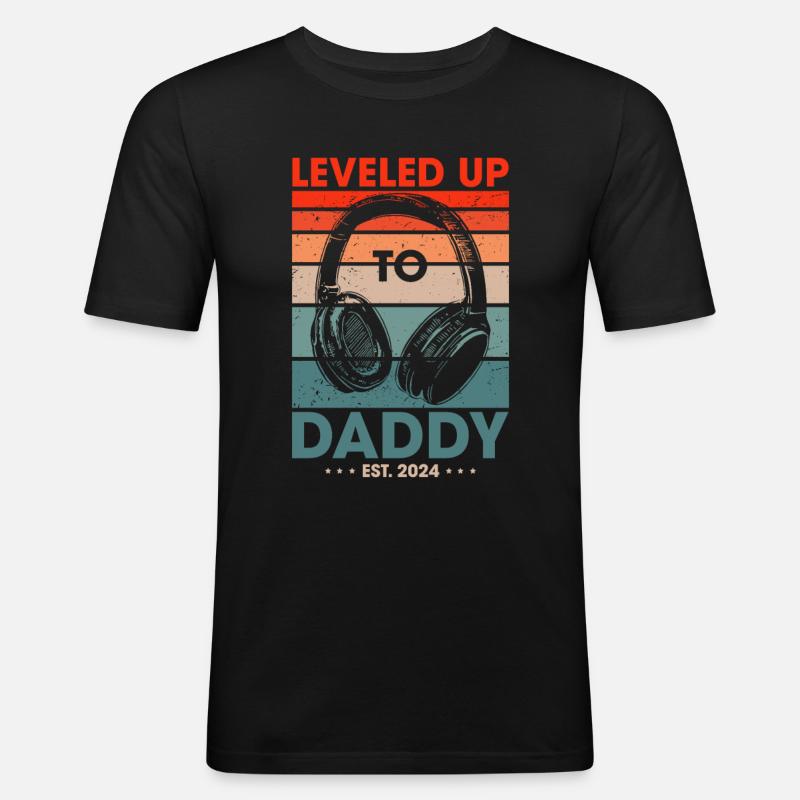 Level Up To Daddy 2024 - Männer Slim Fit T-Shirt - Schwarz
