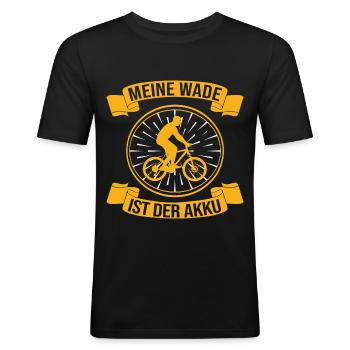 Meine Wade ist der Akku Fahrrad Spruch - Männer Slim Fit T-Shirt - Schwarz - Vorne - Nik (191cm)