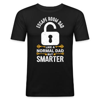 Witziger Escape Room Spruch - Männer Slim Fit T-Shirt - Schwarz - Vorne - Nik (191cm)