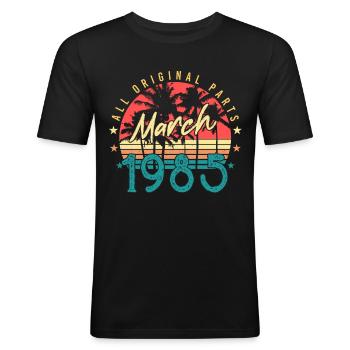 Geboren März 1985 Retro - Männer Slim Fit T-Shirt - Schwarz - Vorne - Nik (191cm)