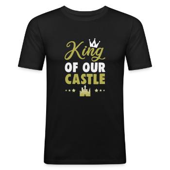 Vatertag King of our castle Papa Vater - Männer Slim Fit T-Shirt - Schwarz - Vorne - Nik (191cm)