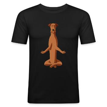 Het mediteren Ierse Hond van de Terriër - Mannen slim fit T-shirt - zwart - Voor - Nik (191cm)