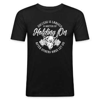 Le succès de la lutte de bouvillon est en grande partie une question de chevaux - T-shirt près du corps Homme - noir - Devant - Nik (191cm)