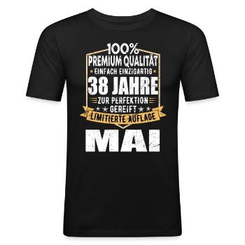 38. Geburtstag Mai Jahrgang 1986 Geschenkidee - Männer Slim Fit T-Shirt - Schwarz - Vorne - Nik (191cm)
