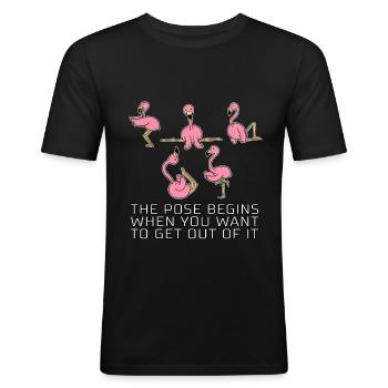 Flamingo lustiger Spruch Yoga Pilates Geschenk - Männer Slim Fit T-Shirt - Schwarz - Vorne - Nik (191cm)
