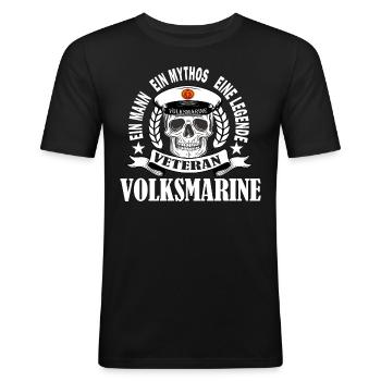 Veteran Volksmarine NVA - Männer Slim Fit T-Shirt - Schwarz - Vorne - Nik (191cm)